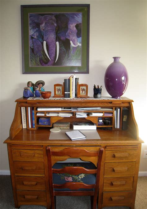 File:Writing desk.jpg - Wikimedia Commons