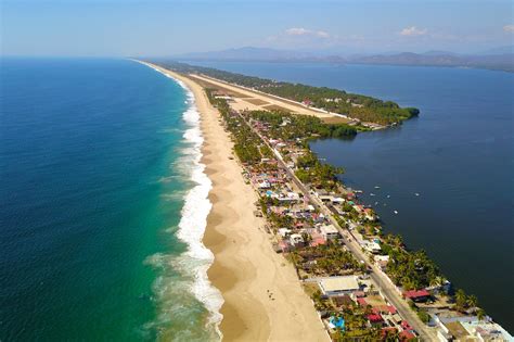 10 Best Beaches in Acapulco - What is the Most Popular Beach in ...