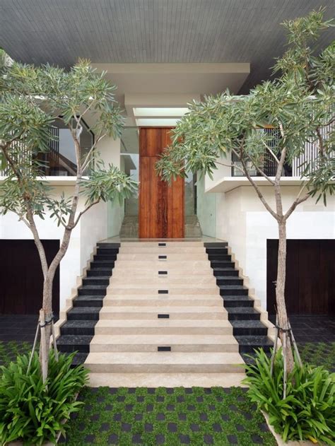 40 Modern Entrances Designed To Impress! - Architecture Beast