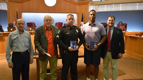 Bossier City Police, good Samaritan recognized for saving a life