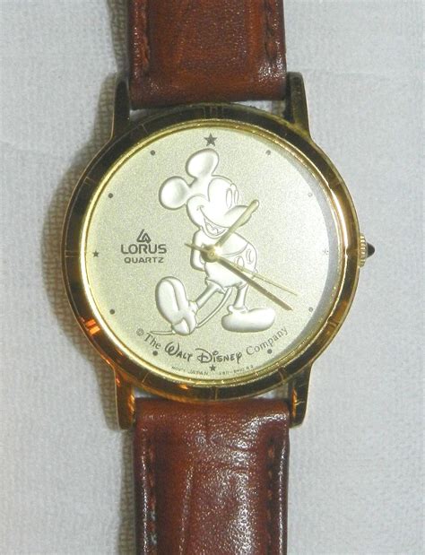 Vintage Gold Mickey Mouse Walt Disney Medium Size Lorus Leather Band ...