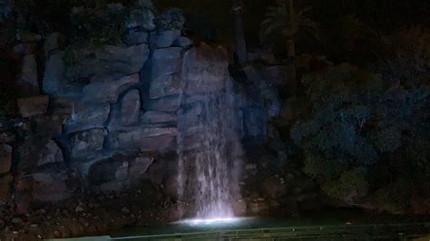 Jurassic World The Ride Media Night at Universal Studios Hollywood ...