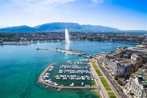 Le lac Léman : A voir, tour du lac, camper, activités, plages, météo ...