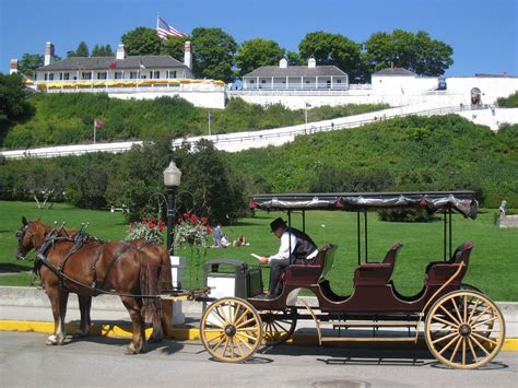 Carriage in front of Fort Mackinac, Mackinac Island, MI | Mackinac ...