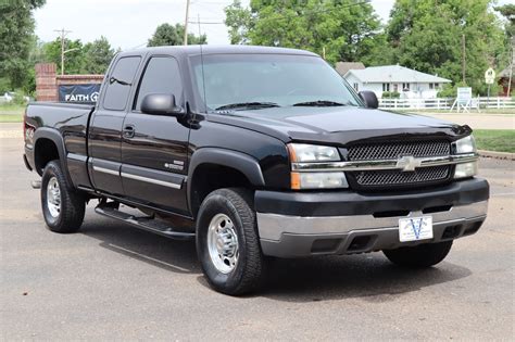 2003 Chevrolet Silverado 2500HD Base | Victory Motors of Colorado