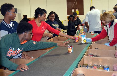 Feeding the Hungry Food Bank of Eastern Michigan - My City Magazine