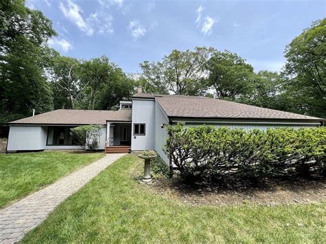 8014 Bull Valley Rd, Woodstock, IL 60098 | Zillow