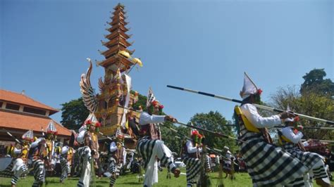 Foto 5 Fakta Ngaben Upacara di Bali, Nomor 3 Penuh Makna