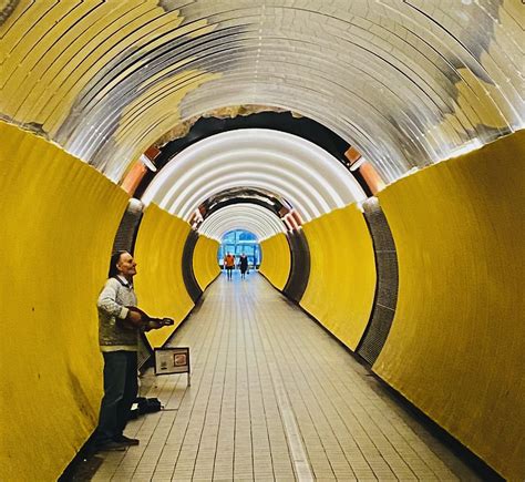 Tunnel music | Mikael Goldberg | Flickr