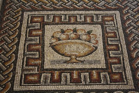 Mosaic de fruites | Roman mosaic, Ancient art, Mosaic art