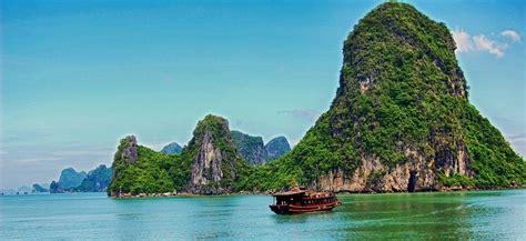 Ha Long Bay: A Breathtaking World Heritage Site in Vietnam - BoomerVoice