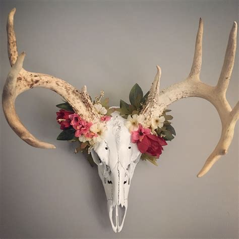 Deer skull with flowers for western or boho decor | Deer skull decor ...