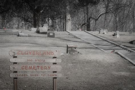 Travel Log…100 Steps Cemetery in Indiana – Tripping on Legends…