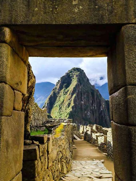 machu-picchu-sunrise - Peru Summit Adventures