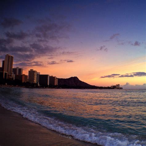 Waikiki Beach, Hawaii - view of Diamond Head at Sunset | Waikiki beach ...