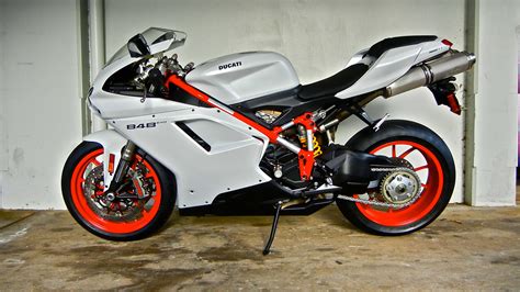 Ducati Superbike 848 Evo White