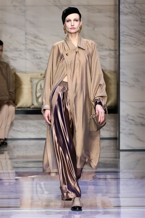 Giorgio Armani Fall 2023 Ready-to-Wear Fashion Show | Vogue