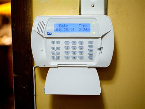 How Thieves Can Hack and Disable Your Home Alarm System | WIRED