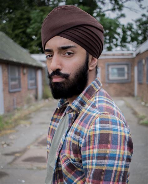 15 Photos That Beautifully Depict How Sikhs Take Pride In Their Turbans