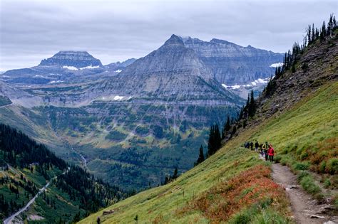 5 Reasons to Visit Montana: Epic Hiking Trails in Glacier National Park ...