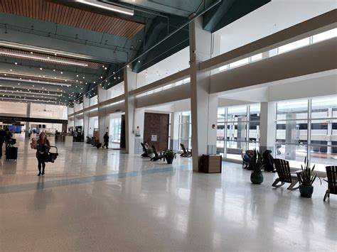 Passenger traffic soars at Syracuse airport - syracuse.com