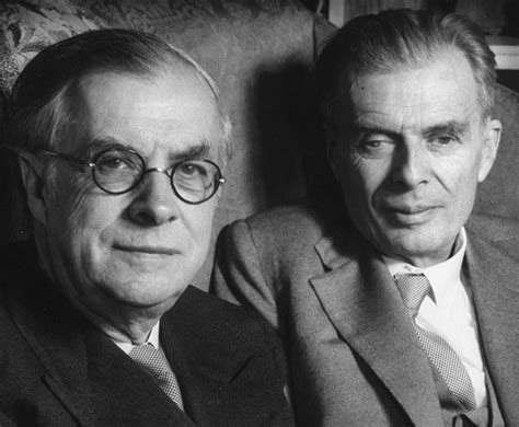 Biography of Aldous Huxley, British author