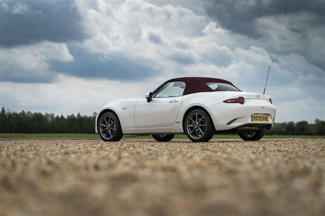 Mazda MX-5 named Best Sports Car for Value in the 2021 What Car? Awards ...