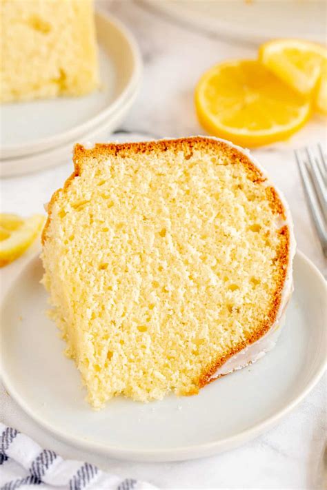 Lemon Bundt Cake (Super Easy Recipe!) | Kylee Cooks