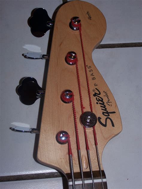 Squier Affinity P Bass image (#344310) - Audiofanzine