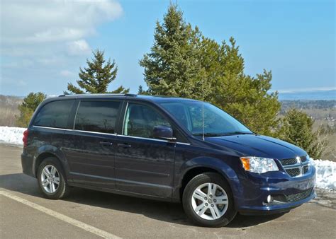 Grand Caravan achieves objectives better than ever : New Car Picks