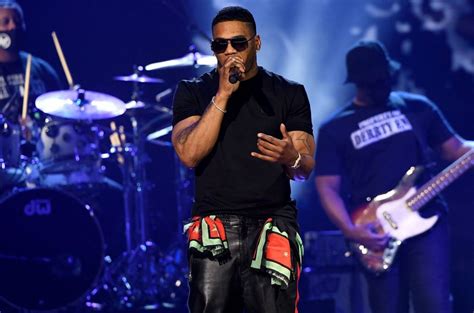 Nelly Performs Greatest Hits Medley @ 2020 American Music Awards