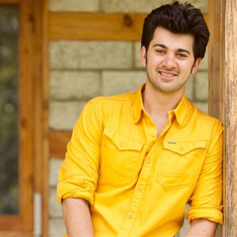 Karan Deol Wiki, Height, Age, Girlfriend, Family, Biography & Facts