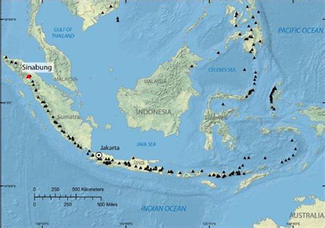 A map centered on Indonesia, showing the location of Sinabung volcano ...