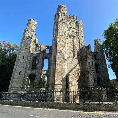 Kelso Abbey, Scotland - Historiette