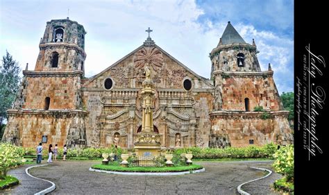 GRAND CHURCHES IN THE PHILIPPINES