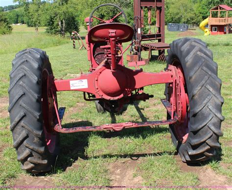 Farmall F-20 tractor in Lecompton, KS | Item J1098 sold | Purple Wave