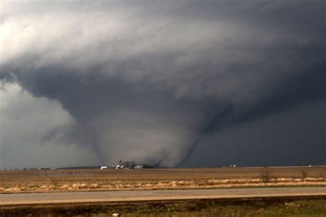 Des tornades font deux morts aux États-Unis | États-Unis