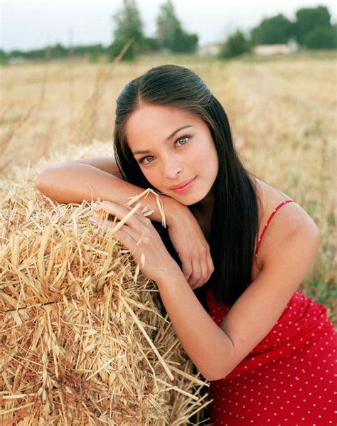 Smallville - Season 1 Promo | Kristin kreuk, Kristen kreuk, Celebrities