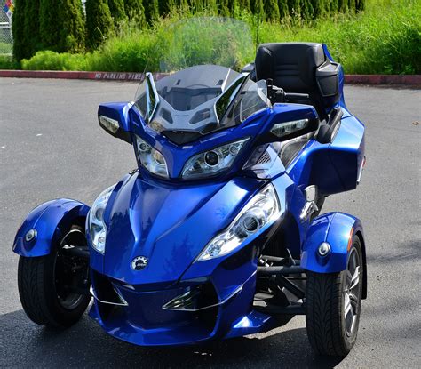 2012 CAN-AM Spyder Roadster RT Audio And Convenience