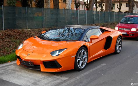 Lamborghini Aventador LP700-4 Roadster - 2 marzo 2014 - Autogespot