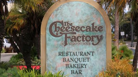 The Secret To Getting Served Faster At The Cheesecake Factory