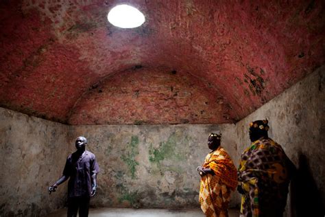 On Slavery’s Doorstep in Ghana - The New York Times