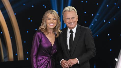 Vanna White Talks Leaving 'Wheel of Fortune' With Pat Sajak