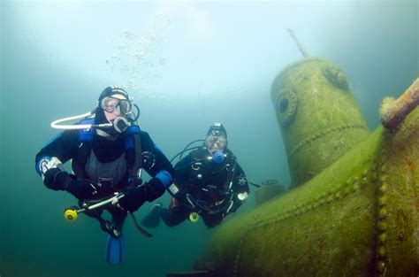 Stoney Cove National Dive Centre