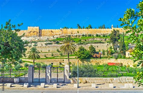 The fortress wall on Temple Mount, Jerusalem, Israel Stock Photo ...