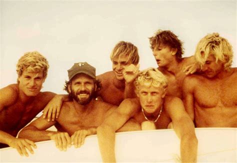 North Shore's Best Lines - Wavelength Surf Magazine - since 1981