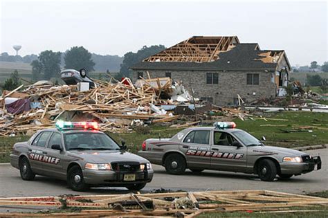 Wisconsin Tornado - CBS News