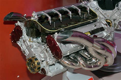 Ferrari F1 Engine : Ferrari Engine Beauty Parade