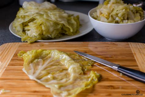 Stuffed Cabbage Rolls (Sarmale) | gourmetcubicle