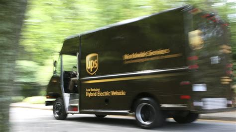 Will UPS and FedEx Rate Hikes Doom Free Shipping? | The Motley Fool